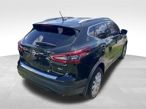 2021 Nissan Rogue Sport SV