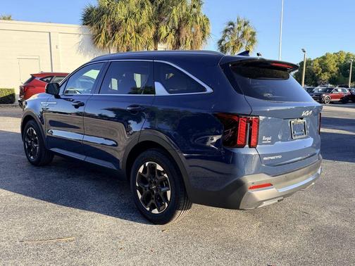 Midnight Black 2025 Kia Sorento S