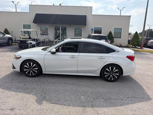 Platinum White Pearl 2024 Honda Civic EX