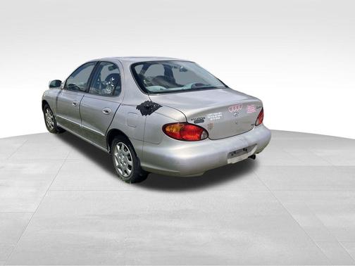 2000 Hyundai ELANTRA GLS