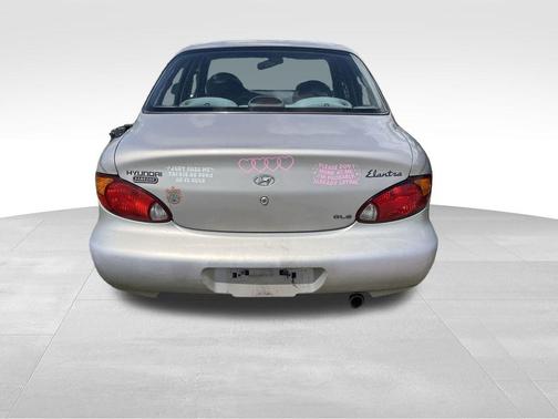 2000 Hyundai ELANTRA GLS
