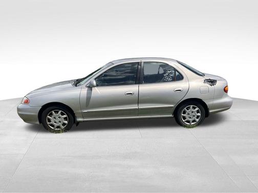 2000 Hyundai ELANTRA GLS