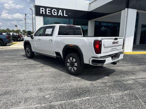 2025 GMC Sierra 2500 Denali