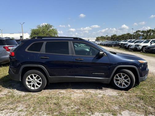 2016 Jeep Cherokee Sport
