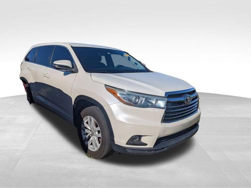 2015 Toyota Highlander LE