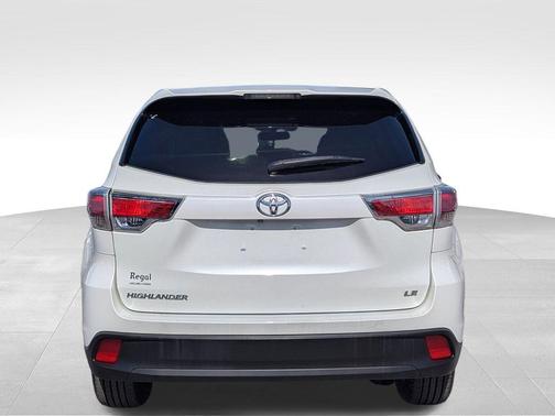 2015 Toyota Highlander LE