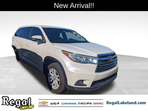 2015 Toyota Highlander LE