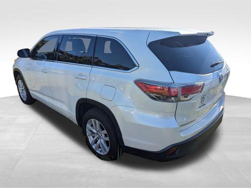 2015 Toyota Highlander LE