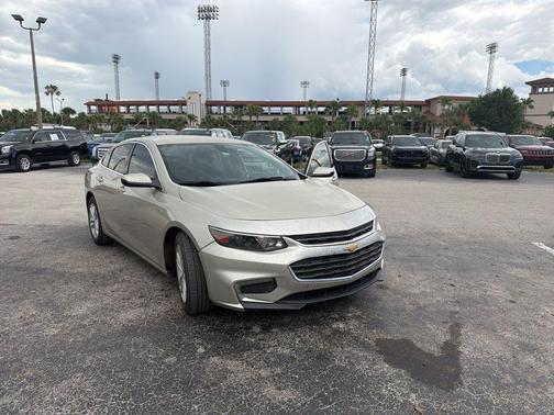 Champagne Silver 2016 Chevrolet Malibu 1LT