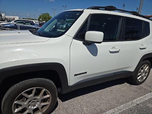 Alpine White Clearcoat 2019 Jeep Renegade Latitude