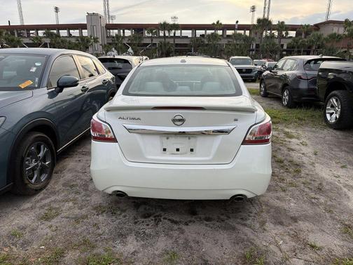 Pearl White 2015 Nissan Altima 2.5 S