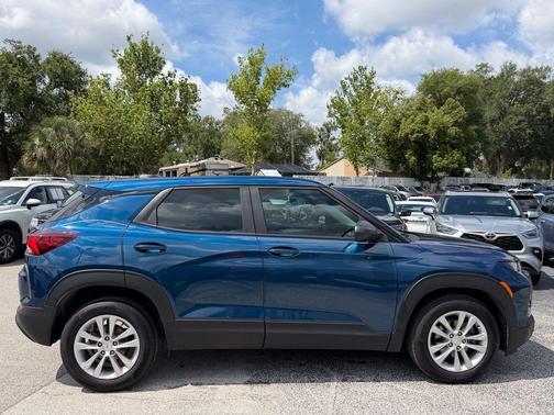 Pacific Blue Metallic 2021 Chevrolet Trailblazer LS