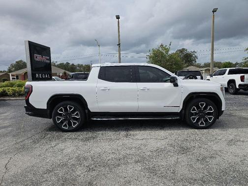 2025 GMC Sierra EV Denali