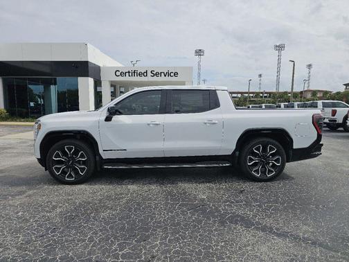 2025 GMC Sierra EV Denali