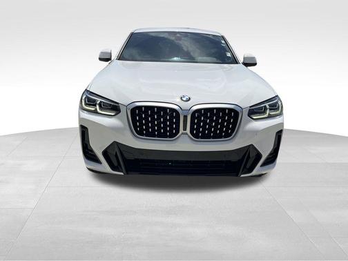2022 BMW X4 xDrive30i