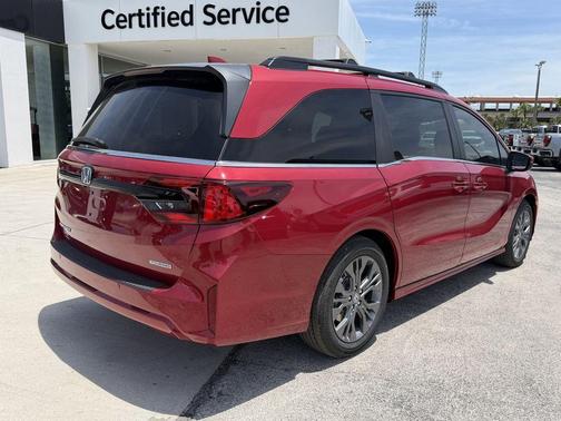 Radiant Red Metallic II 2026 Honda Odyssey Touring