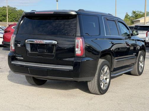 Onyx Black 2018 GMC Yukon Denali