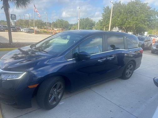 Obsidian Blue Pearl 2024 Honda Odyssey EX