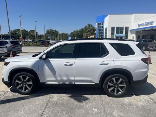 2025 Honda Pilot Touring
