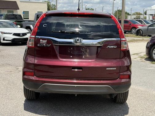 Red 2016 Honda CR-V SE