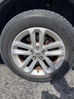 Magnetic 2017 Ford Explorer XLT