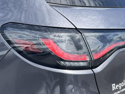 Modern Steel Metallic 2025 Honda HR-V LX