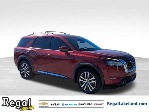2022 Nissan Pathfinder Platinum
