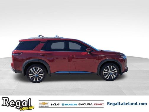 2022 Nissan Pathfinder Platinum