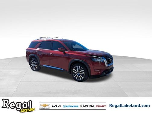 2022 Nissan Pathfinder Platinum
