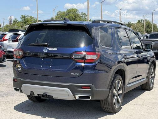 Obsidian Blue Pearl 2025 Honda Pilot Elite