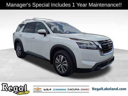 2024 Nissan Pathfinder SL