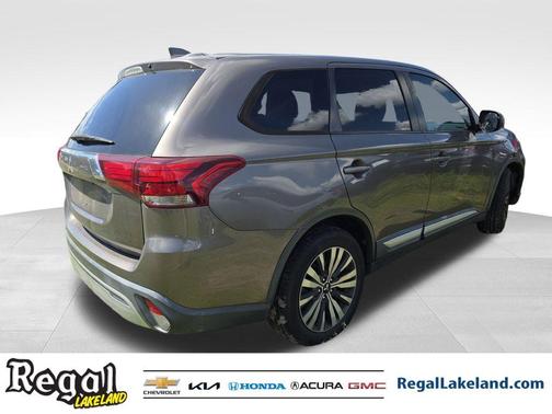 2019 Mitsubishi Outlander SE