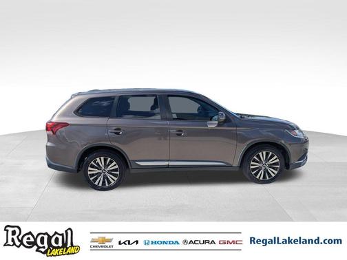 2019 Mitsubishi Outlander SE