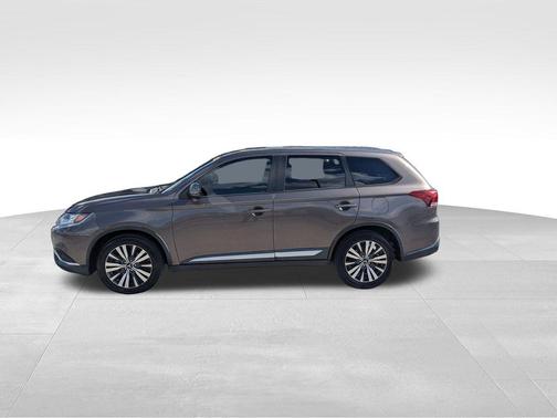 2019 Mitsubishi Outlander SE