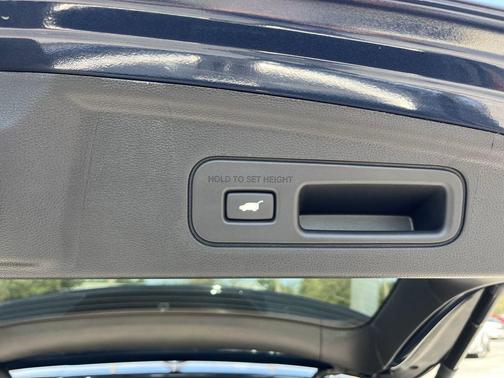 2025 Acura MDX Advance Package