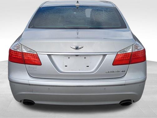 2011 Hyundai Genesis 4.6