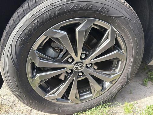 Silver Sky Metallic 2024 Toyota RAV4 Hybrid Limited
