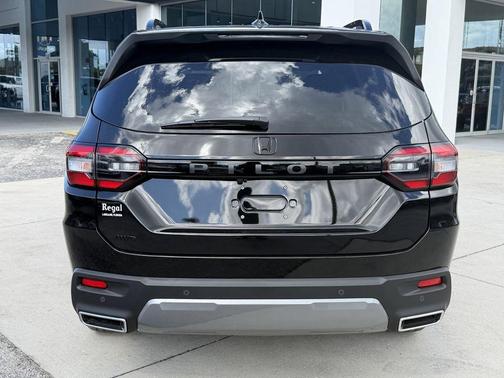 Crystal Black Pearl 2026 Honda Pilot EX-L