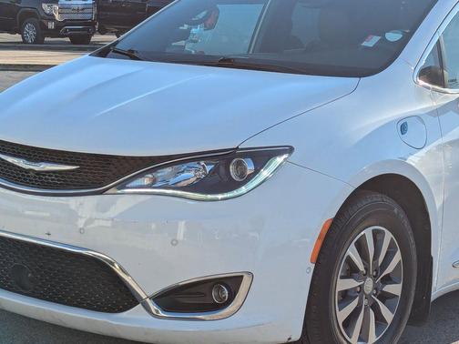 2020 Chrysler Pacifica Hybrid Limited