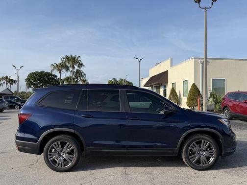 Obsidian Blue Pearl 2022 Honda Pilot Sport