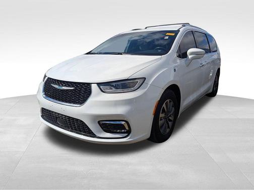 2021 Chrysler Pacifica Hybrid Touring L