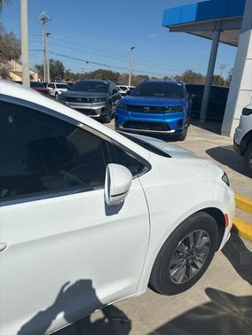 2021 Chrysler Pacifica Hybrid Touring L