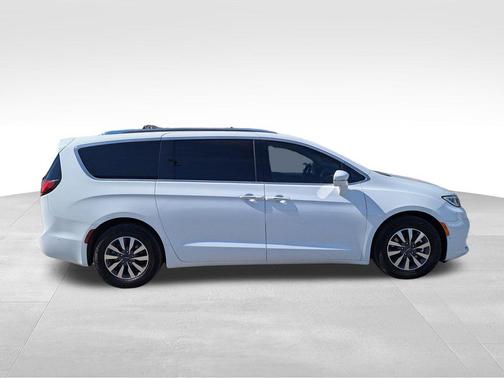 2021 Chrysler Pacifica Hybrid Touring L