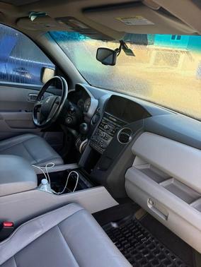 Gray 2014 Honda Pilot EX-L