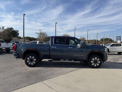 2025 GMC Sierra 2500 Denali