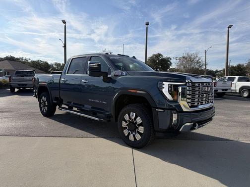 2025 GMC Sierra 2500 Denali