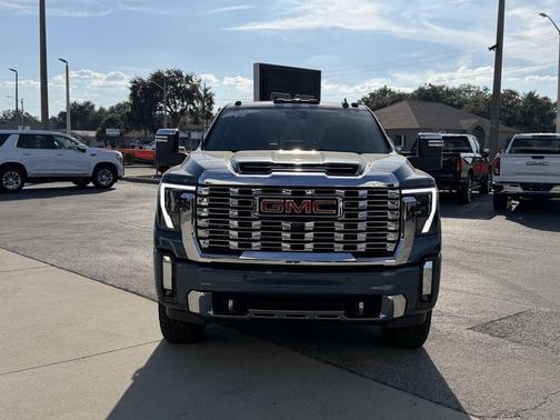 2025 GMC Sierra 2500 Denali