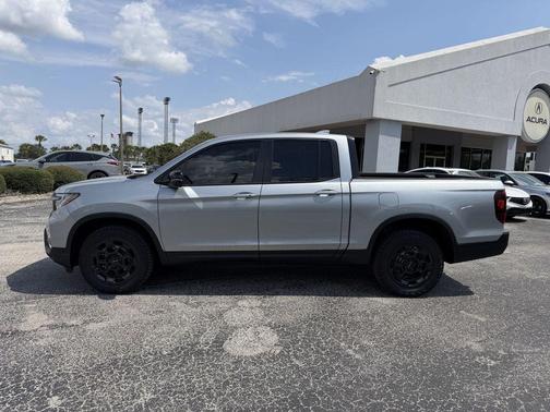 Solar Silver Metallic 2026 Honda Ridgeline TrailSport+
