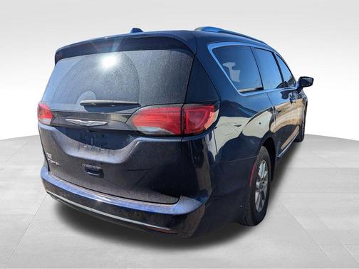 2020 Chrysler Pacifica Touring-L