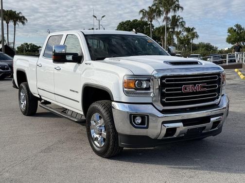 Summit White 2019 GMC Sierra 2500 SLT